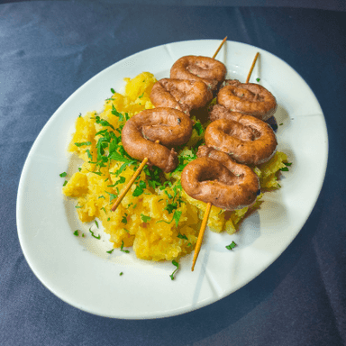 Cârnați subțiri cu usturoi