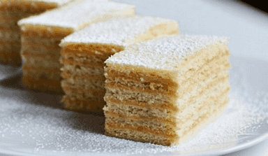 Prăjitură cu foi și cremă de caramel 200g