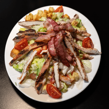 Salată Caesar