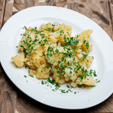 Cartofi zdrobiți cu usturoi